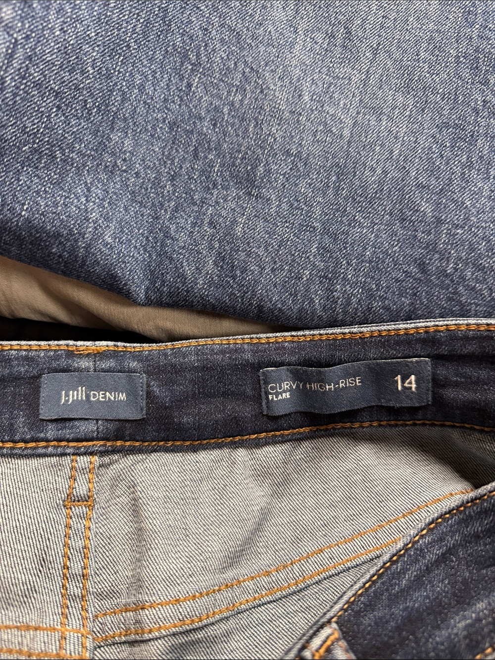 NWT J.Jill Flare Tremont Wash Jeans - Picture 5 of 8